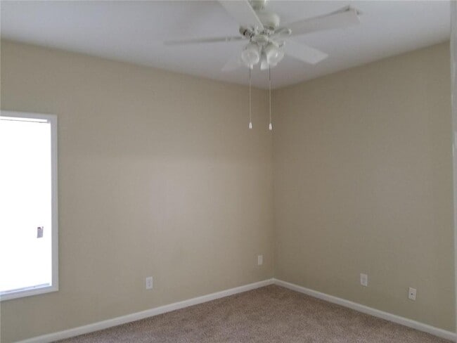 Building Photo - 1822 Elaine Dr