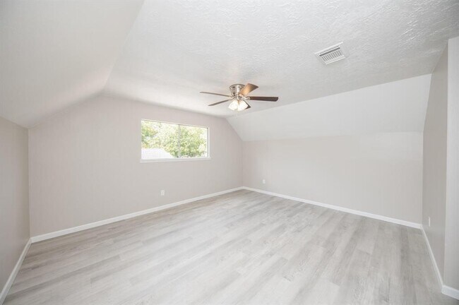 Building Photo - 12507 Whittington Dr