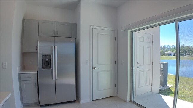 Building Photo - 3191 Skyline Lp