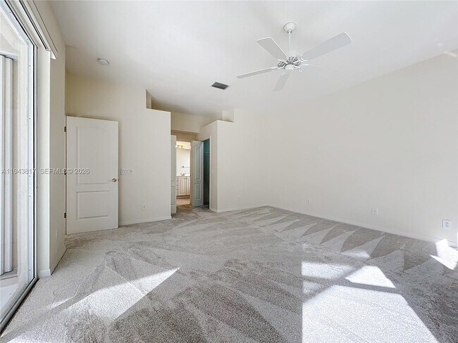 Building Photo - 4874 Sabal Lake Cir