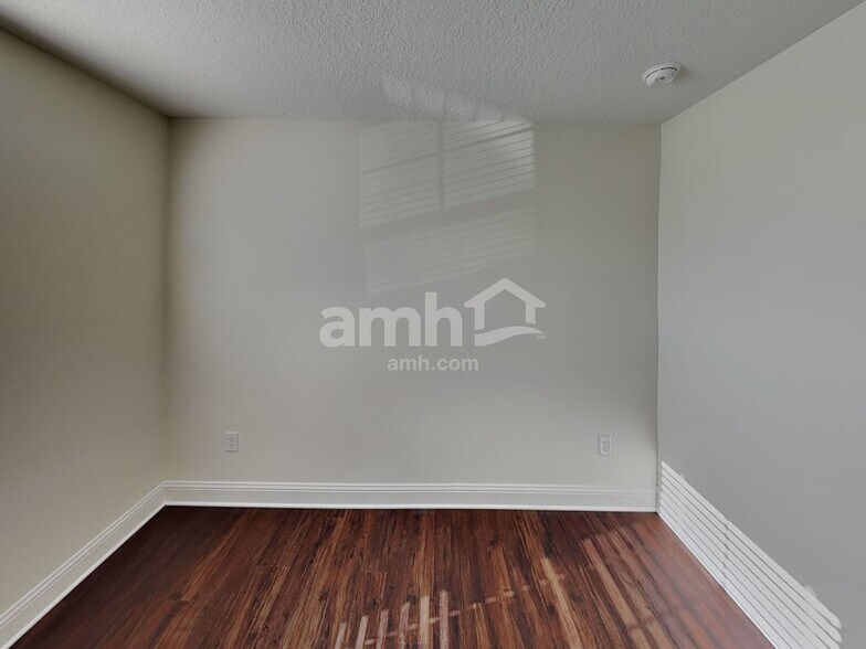 Building Photo - 16536 Cheyanne Ct