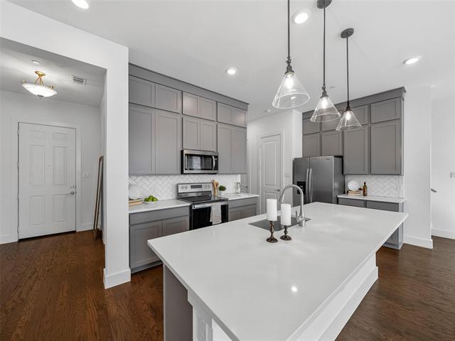 Building Photo - 1059 Maverick Dr