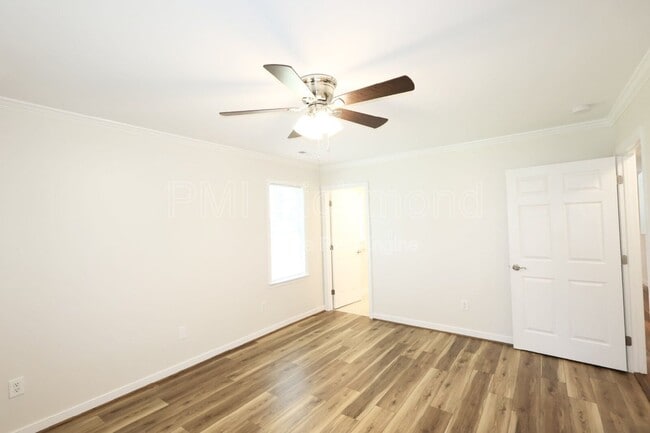 Building Photo - 9713 Pampas Dr