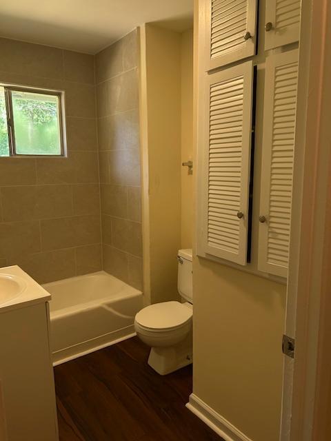 Building Photo - 10566 Mayfair Dr