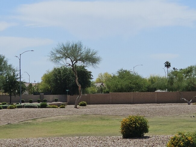 Building Photo - 8547 E Lobo Ave