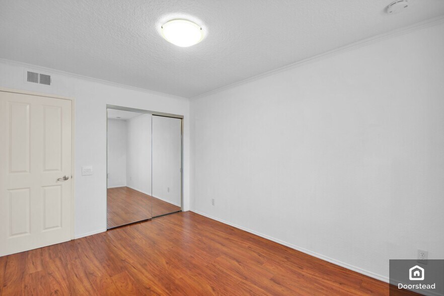 Building Photo - 25596 Mont Pointe