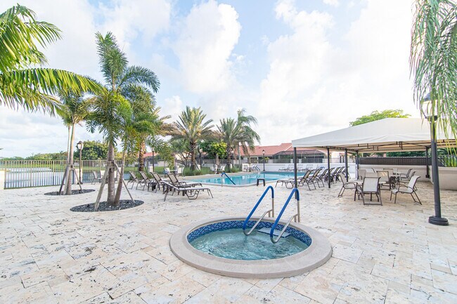 Building Photo - 8410 Brussels Way