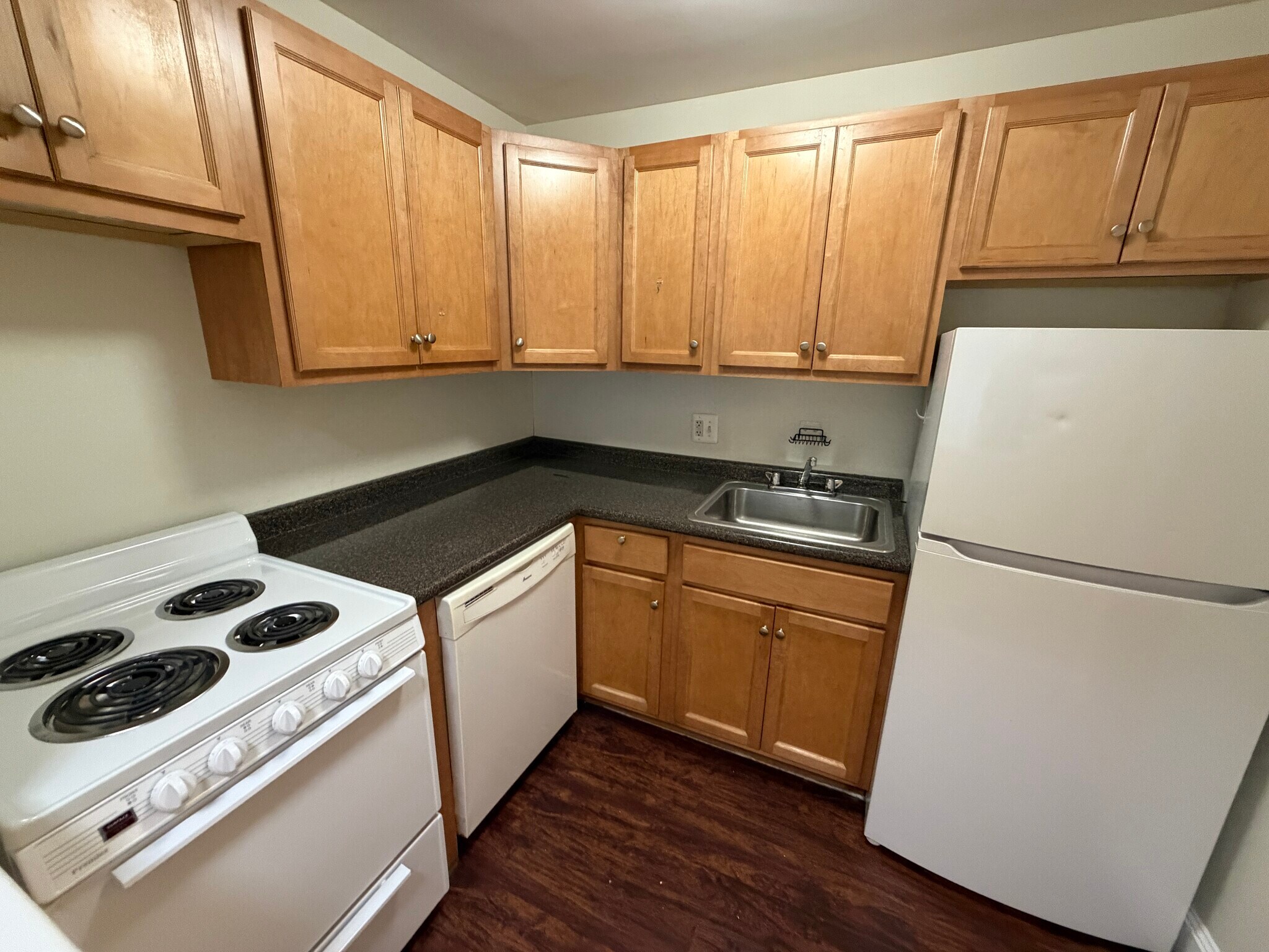 Building Photo - 306 Tappan St
