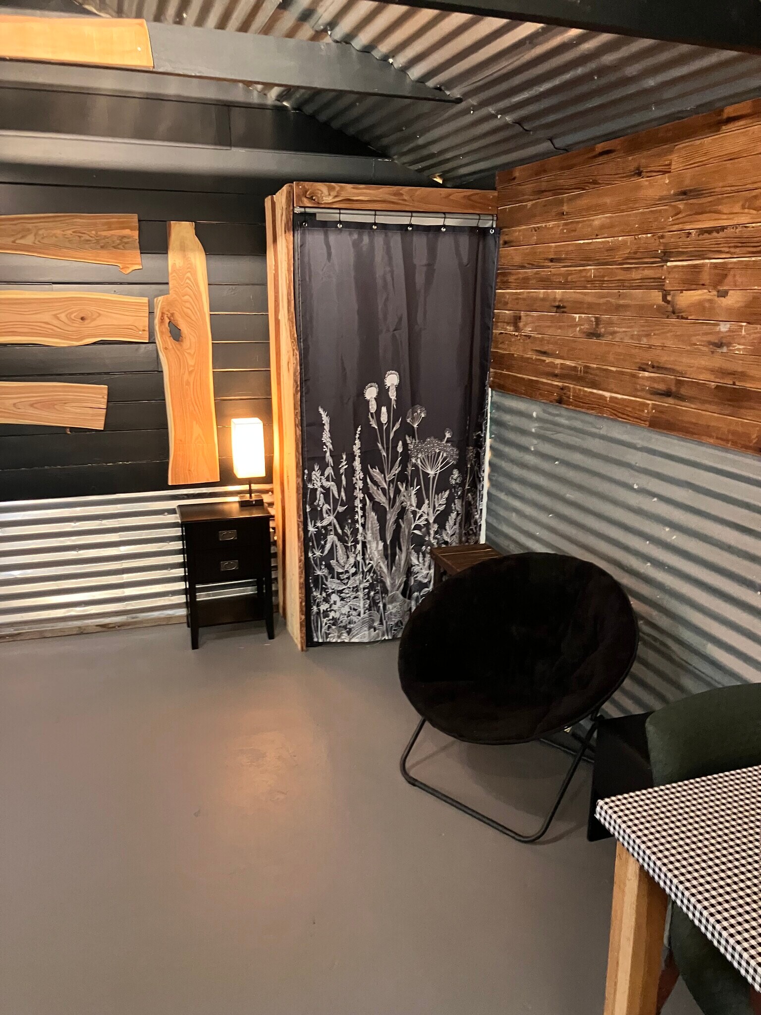 Building Photo - 602 3rd St