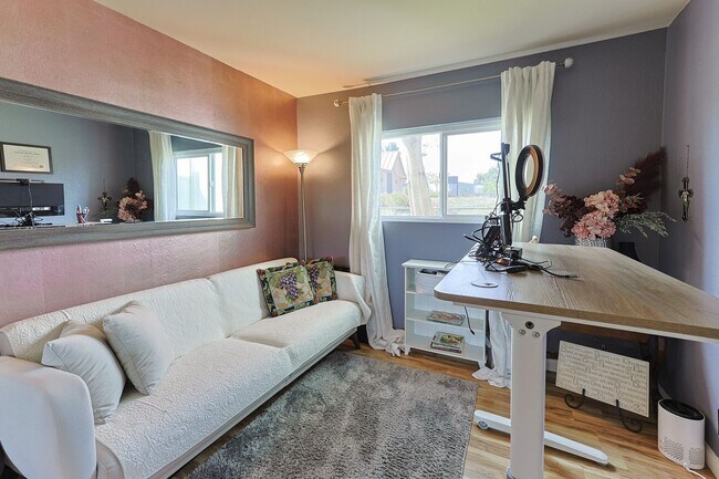 Building Photo - Beautiful 2 Bed, 2 Bath Condo in 62+ Community – Furnished or Unfurnished