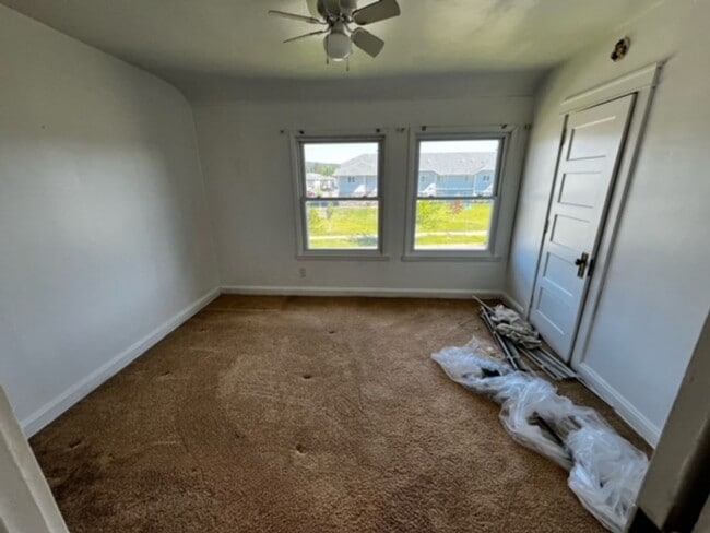 Building Photo - 8906-8908 Hilton Str,