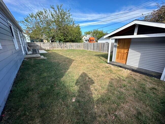 Building Photo - 2296 Fenton St