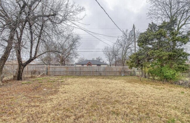 Building Photo - 4508 NW 34th St