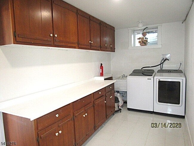 Building Photo - 306 Wagon Wheel Rd