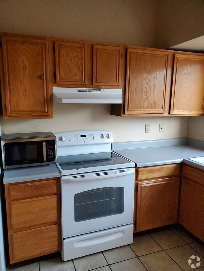 Building Photo - COMING SOON! Adorable 3 Bed 2 Bath in Toll...