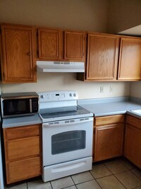Building Photo - COMING SOON! Adorable 3 Bed 2 Bath in Toll...