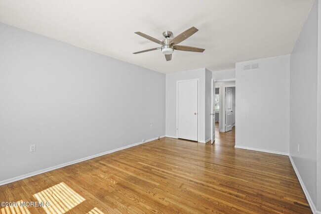 Building Photo - 6 Rockwell Cir