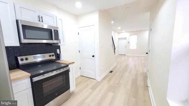 Building Photo - 1819 N Judson St