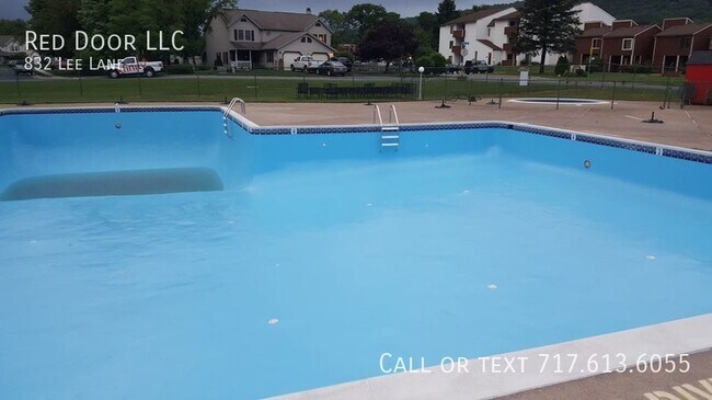 Building Photo - 832 Lee Ln