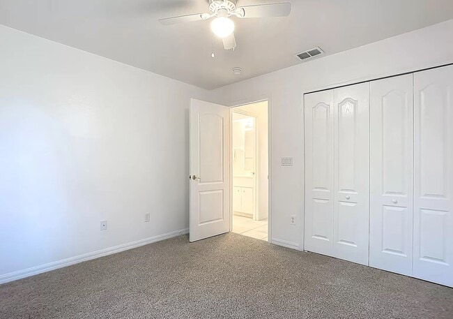 Building Photo - 1062 Crystal Creek Dr