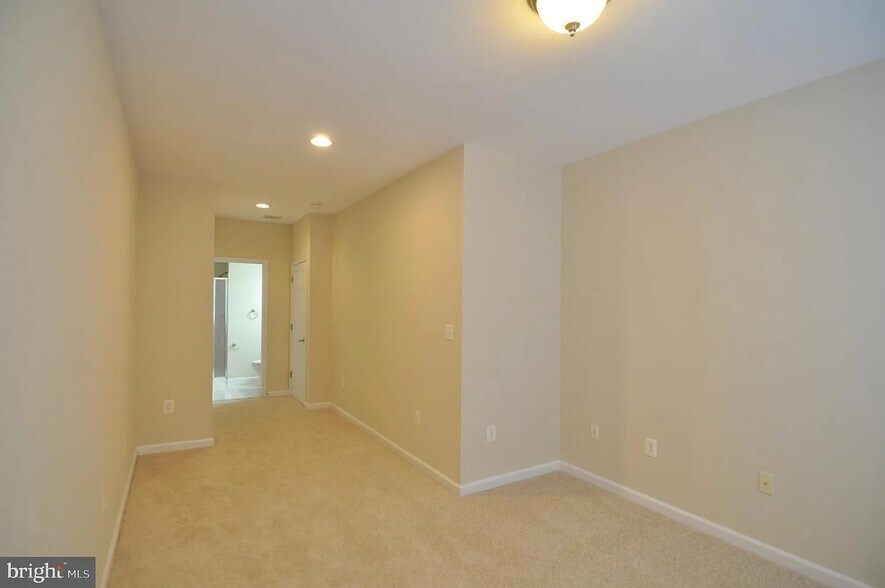 BedRoom2 - 504 N Chester St