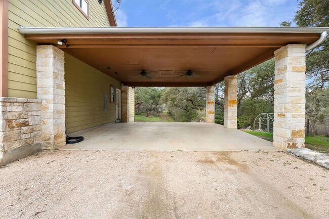 Building Photo - 116 Cascade Trail