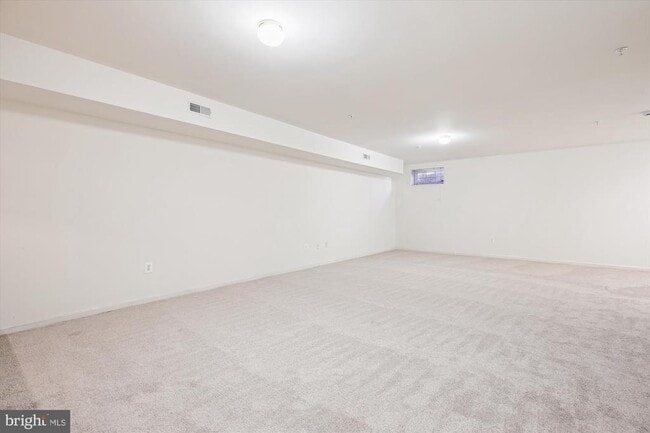 Building Photo - 502 Lawson Way