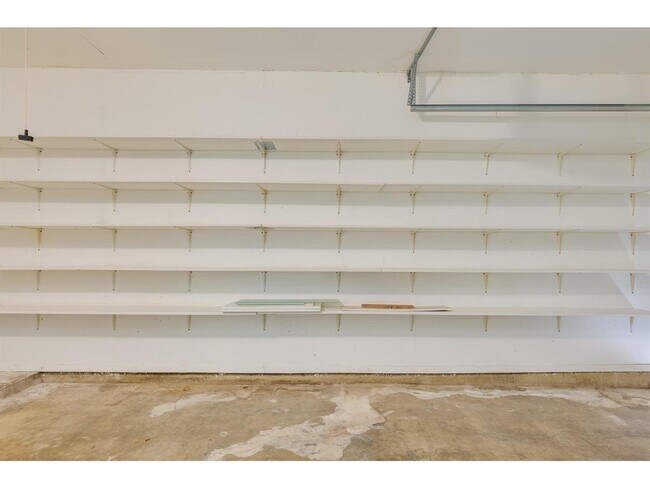 Building Photo - 3406 Norwood Hill Rd