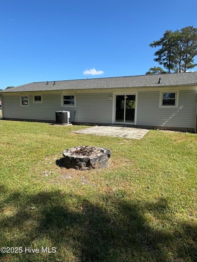Building Photo - 502 Dale Ct