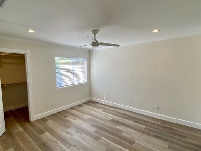 Building Photo - Newly Renovated Two Bed, Two bath La Costa...