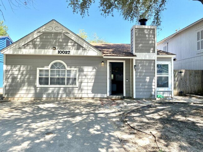 Primary Photo - 10027 Birch Field Dr