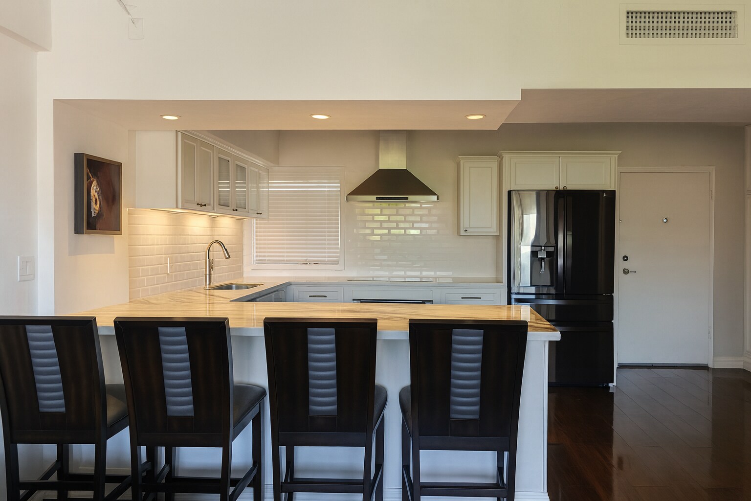 Building Photo - 349 E Thomas Rd