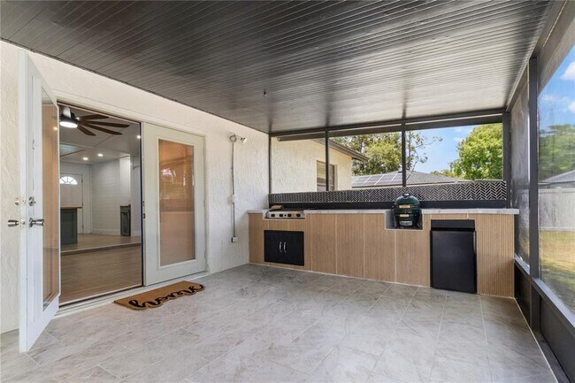 Building Photo - 3818 Meridian Pl