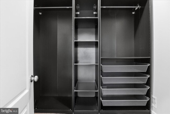 Building Photo - 33 Forge Mill Rd