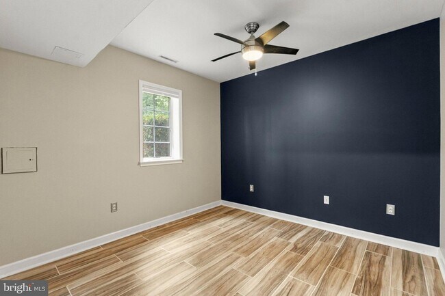 Building Photo - 41433 Red Hill Rd