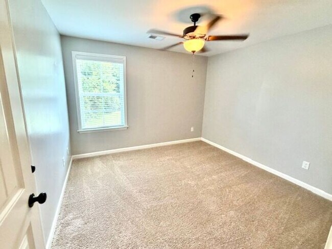 Building Photo - Oakland, Brand New 4 Bedroom 2.5 Bath Home