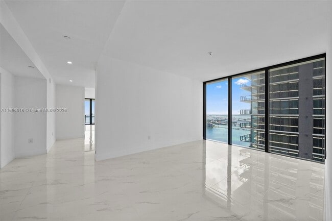 Building Photo - 700 NE 24 # 3707 MIAMI, FL 33137