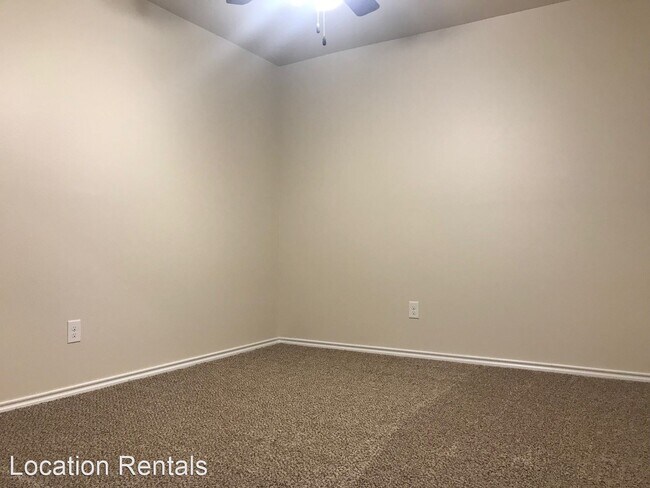 Building Photo - 3 br, 2 bath House - 10005 Wausau Ave