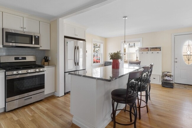 Building Photo - 20 Brae Rd