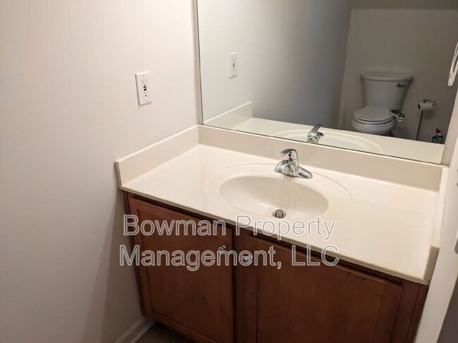 Building Photo - 503 Southern Ct