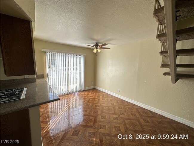 Building Photo - 521 Sellers Pl