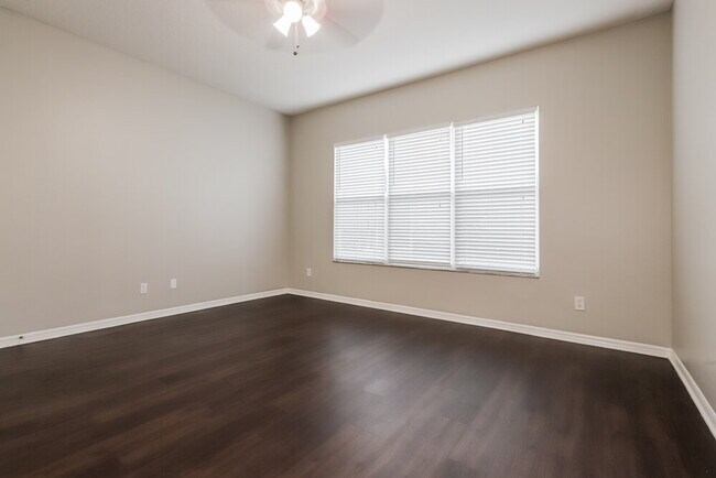 Building Photo - 6041 Cason Way