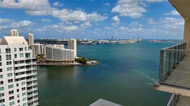 Primary Photo - 1155 Brickell Bay Dr