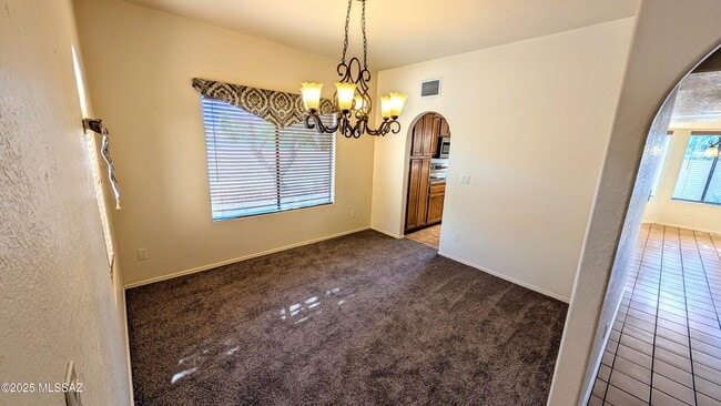 Building Photo - 1061 W Antelope Creek Way