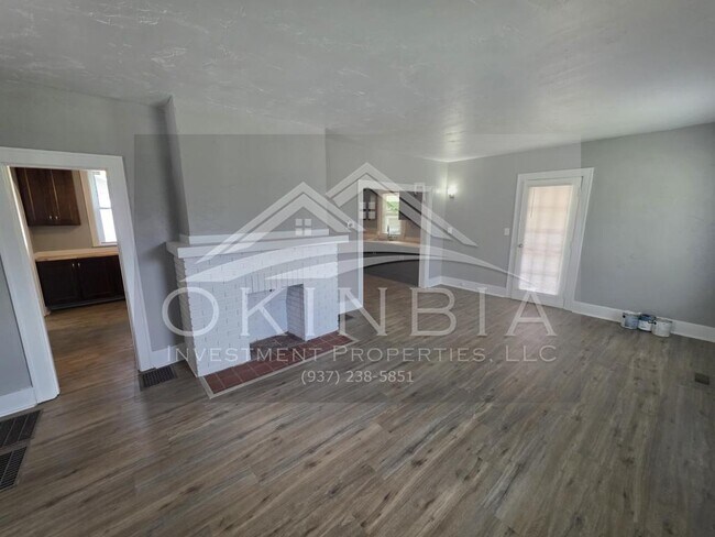 Building Photo - 1738 Radcliffe Rd