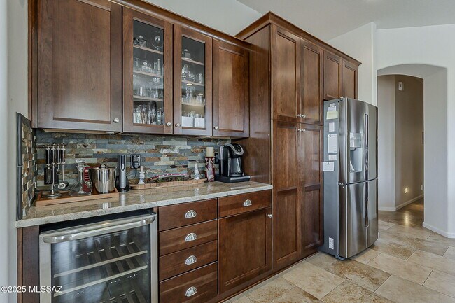 Building Photo - 65473 E Rose Ridge Dr