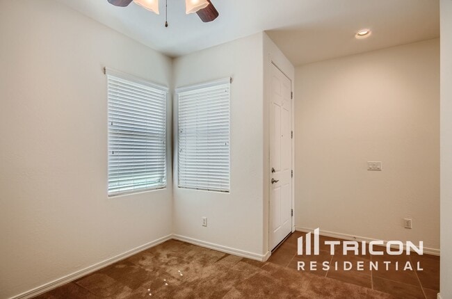 Building Photo - 41220 W Colby Dr