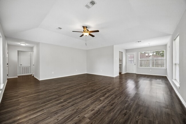 Building Photo - 6907 Grant Dr