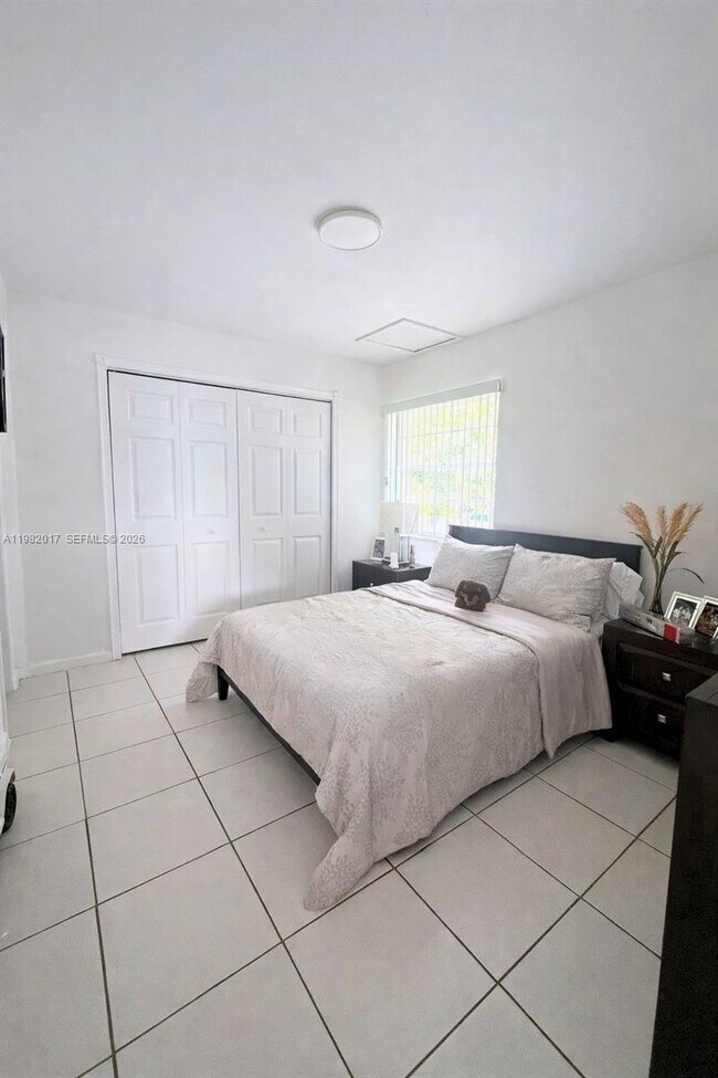 Building Photo - 6901 SW 129th Ave