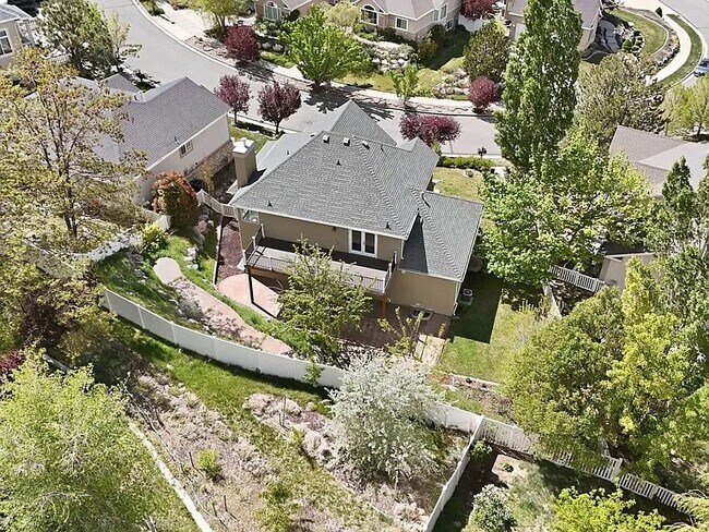 Building Photo - 14757 Brewster Dr